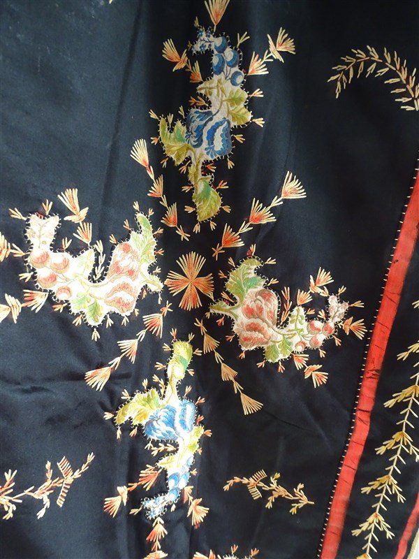 Broderie Chinoise En Applique Sur Soie Noire XIXème-photo-1