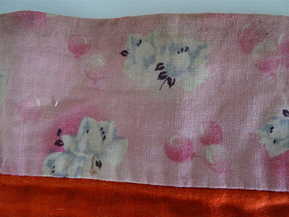 Japanese Embroidery On Red Silk Hanging With Floral And Birds Decor-photo-8