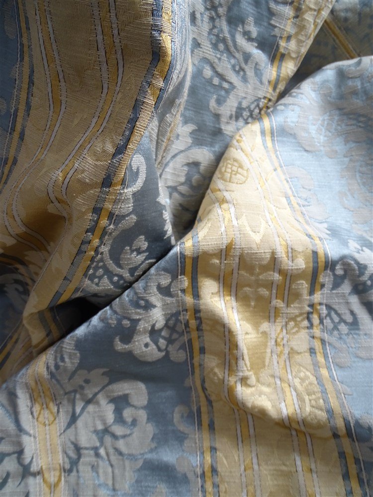 Pair Of Silk Drapes Floral Decor-photo-3