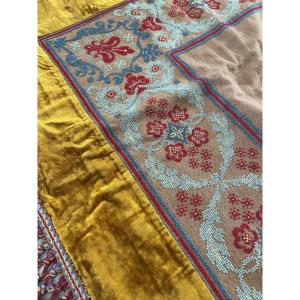 Second Table Or Chest Of Drawers Rug In Silk Velvet And Fleur-de-lys Embroidery