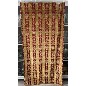 Furniture Velvet With A Rich, Renaissance-inspired Design In The Style Of Genoese Velvets