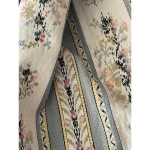 Jacquard Silk Fragment – Early 19th Century, Floral Design