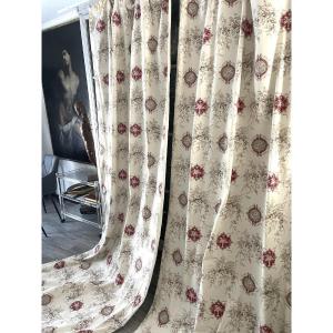 First Pair: 2 Printed Curtains – Grayscale Design Featuring Cherubs, Doves, And Purple Medallions