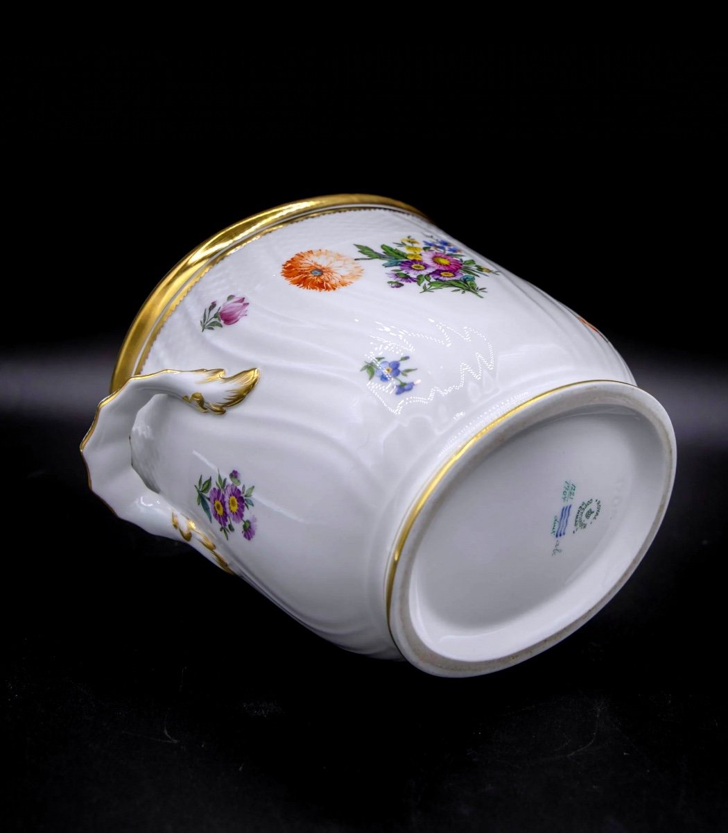 Royal Copenhagen Hand Painted Saxon Flower Porcelain Wine/champagne Cooler.-photo-5