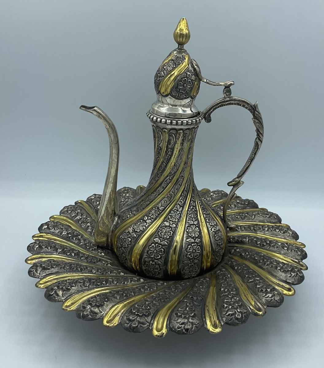 Antique Silver Ewer(tombak) And Basin Richly Decorated With Scrolled Floral Ornaments And Gildi-photo-7