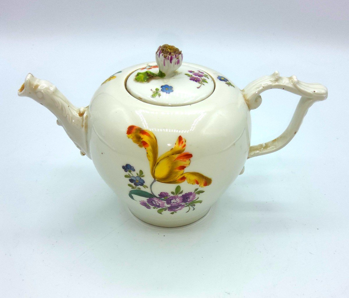 Meissen Marcolini Porcelain Tea Pot,1745