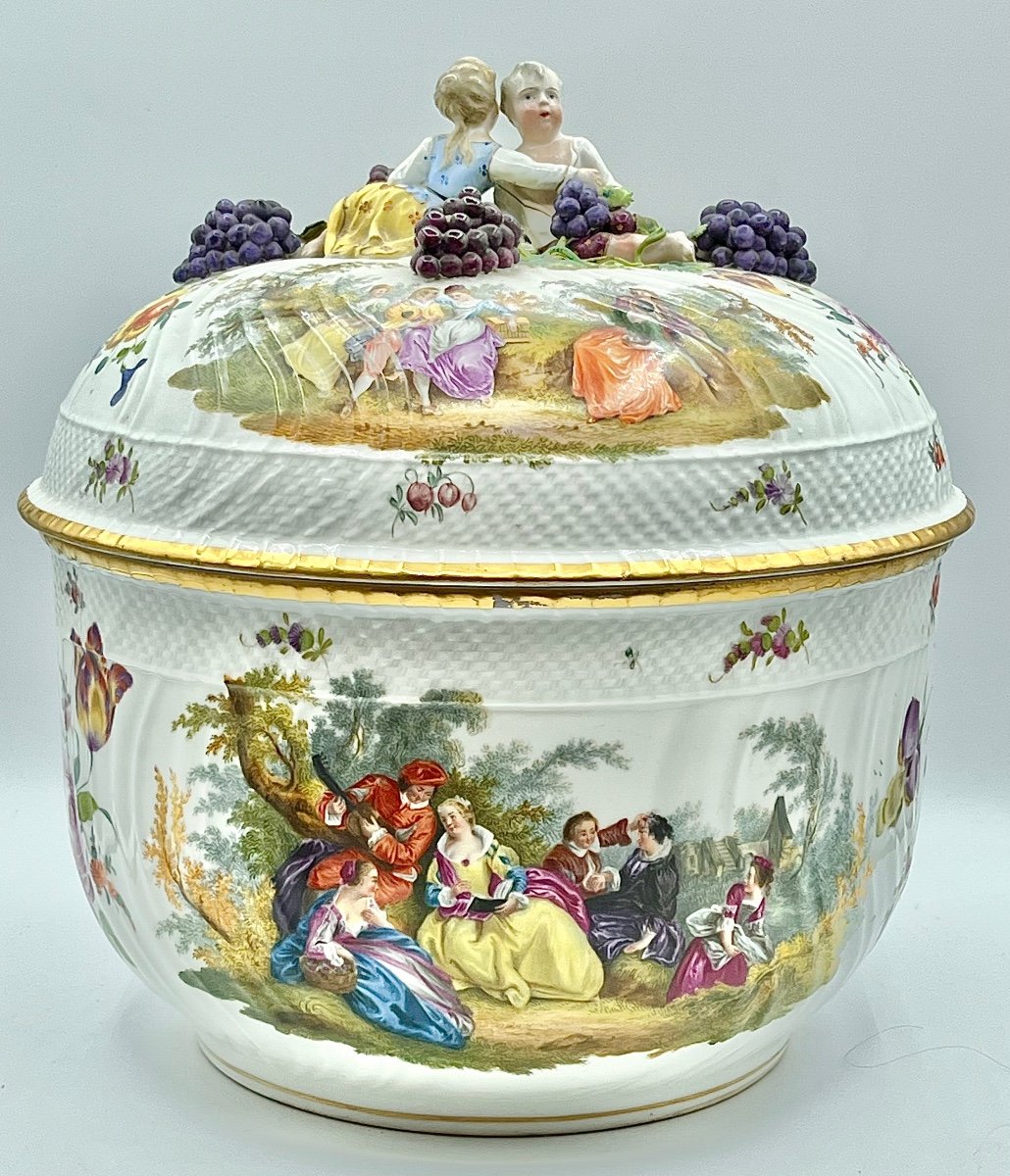 Centre De Table En Porcelaine De Dresde, Taille énorme. Exclusif, Très Rare