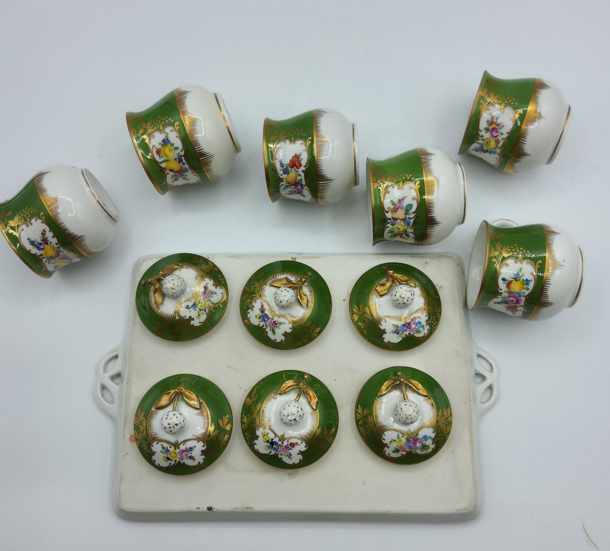 Tasses à Chocolat En Porcelaine De Dresde Du XIXe Siècle Avec Ensemble Couvert De 6 Avecplateau-photo-5