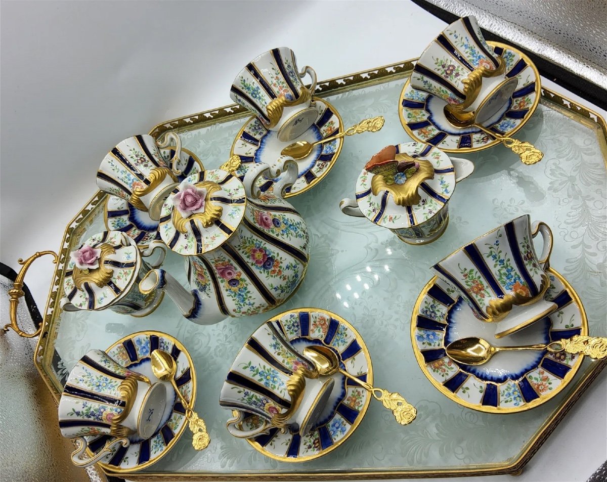 Service à Café En Porcelaine De Sèvres Pour 6 Personnes Avec Plateau Et Cuillères-photo-2