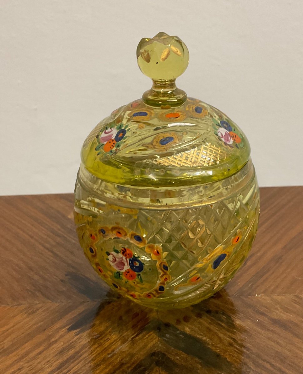 19century Bohemian Uranium Bonbonnière Glass For Ottoman Market-photo-2