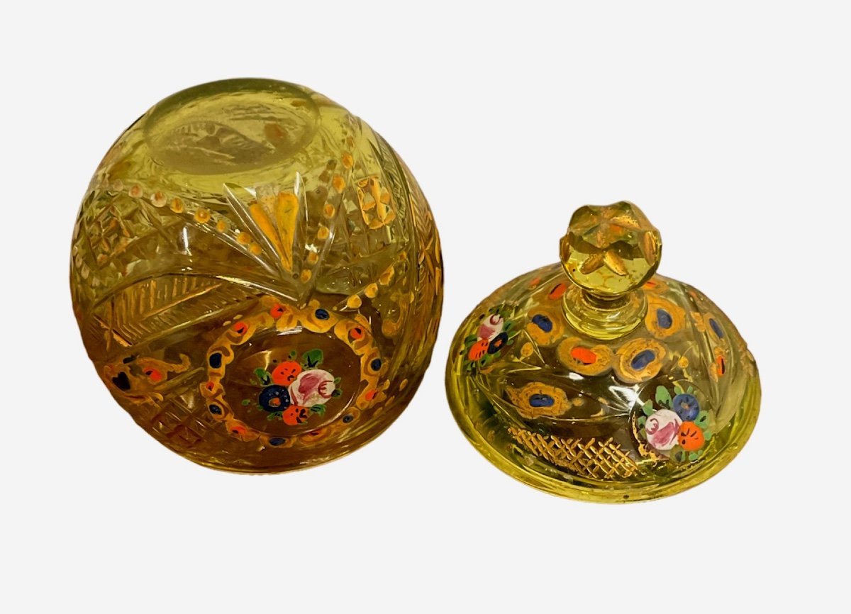 19century Bohemian Uranium Bonbonnière Glass For Ottoman Market-photo-1