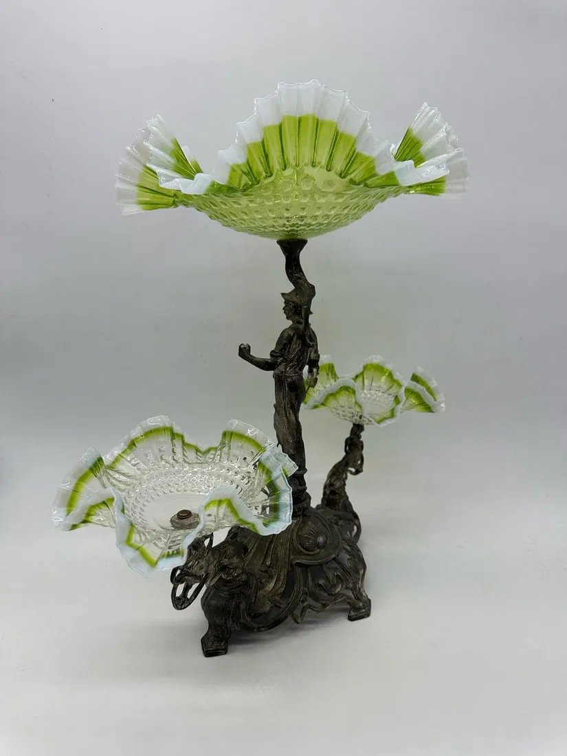 Art Nouveau Centerpiece With 3 Glass Green Opalescent Bowls-photo-4