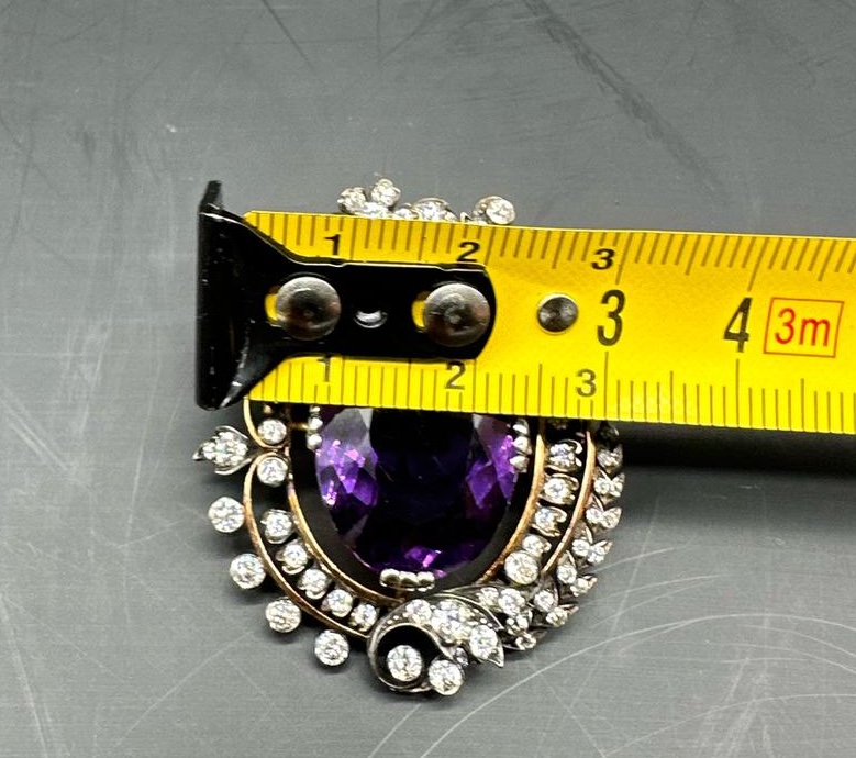 Broche victorienne en or avec une grande améthyste et des diamants-photo-3
