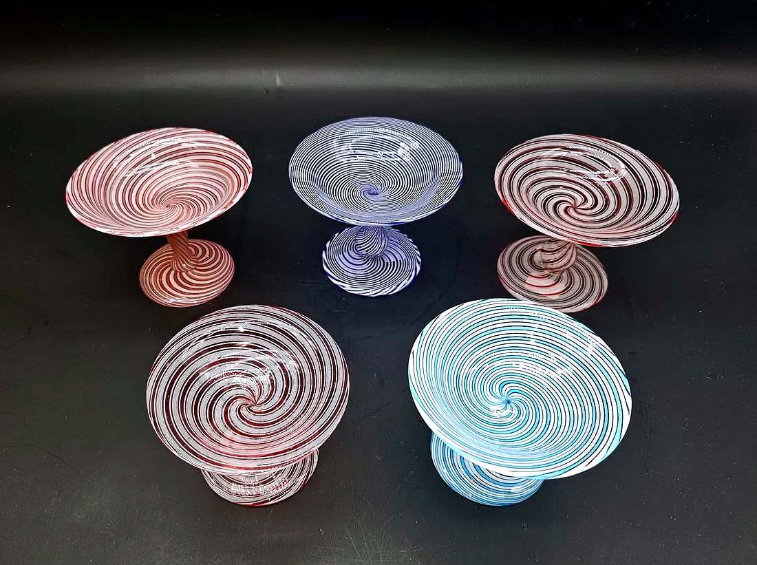 Ensemble de 5 petits tazzas en verre Baccarat, Clichy-photo-2