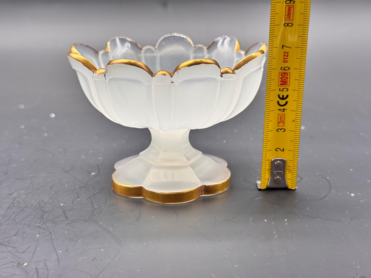Antique French White Opaline Glass Bonbon Dish -photo-3