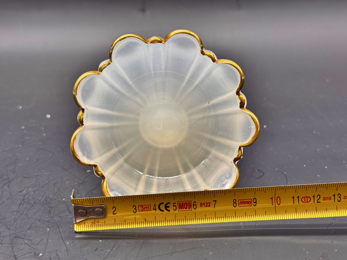 Antique French White Opaline Glass Bonbon Dish -photo-3