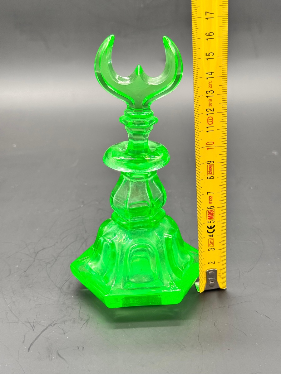 Flacon à parfum ancien en Ouraline de Bohême.-photo-6