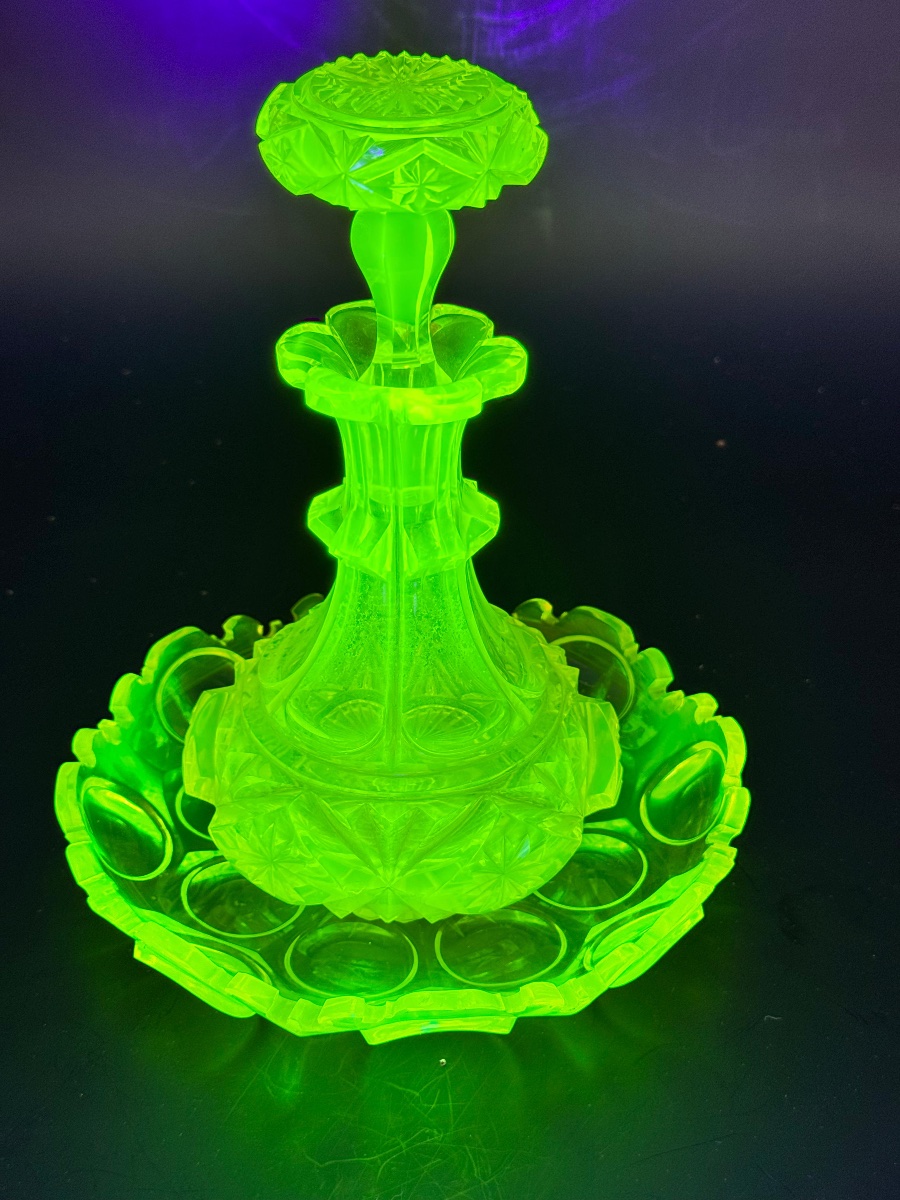 Antique Uranium Baccarat Glass Ever And Charger,perfect Condition -photo-1