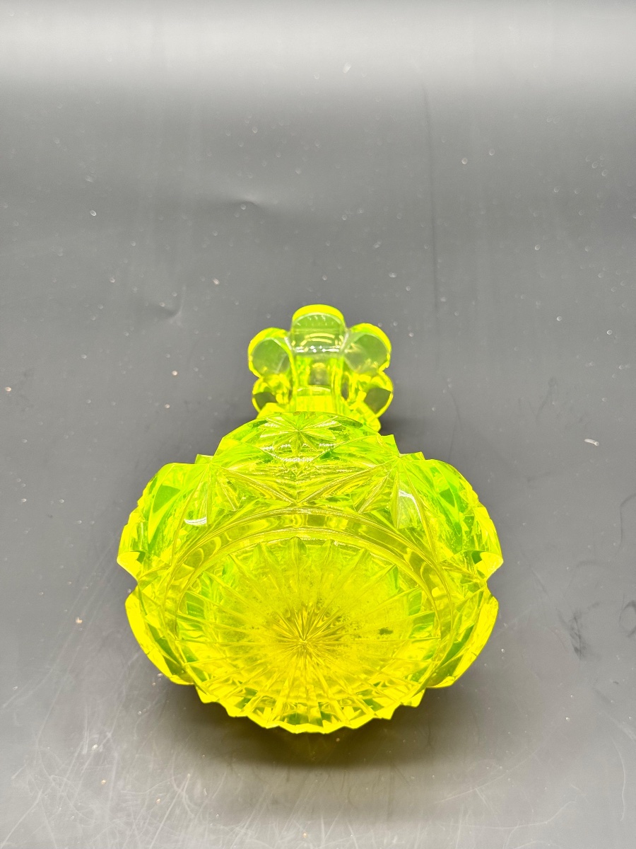 Antique Uranium Baccarat Glass Ever And Charger,perfect Condition -photo-2