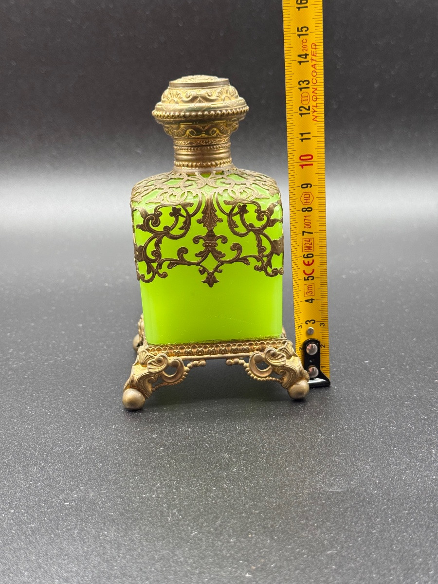 Large French Opaline Uranium Perfume Bottle,palais Royal-photo-1