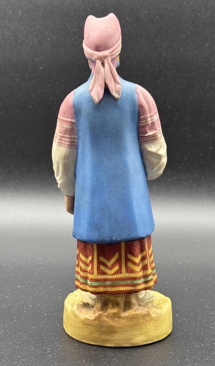 Statuette « Femme de Kalouga » (série « Peuples de Russie »), porcelaine, biscuit, Gardner-photo-4