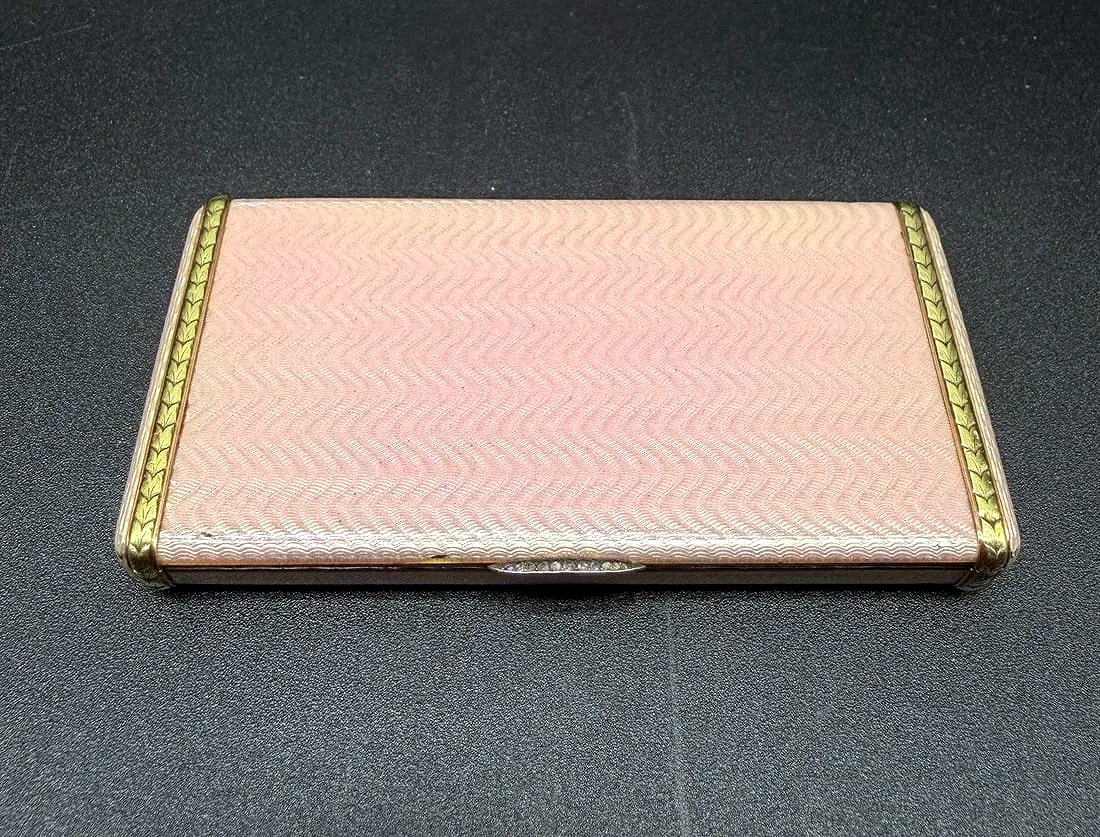BOÎTE À CIGARETTES ANTIQUE FABERGE EN ÉMAIL ET OR, August Hollming