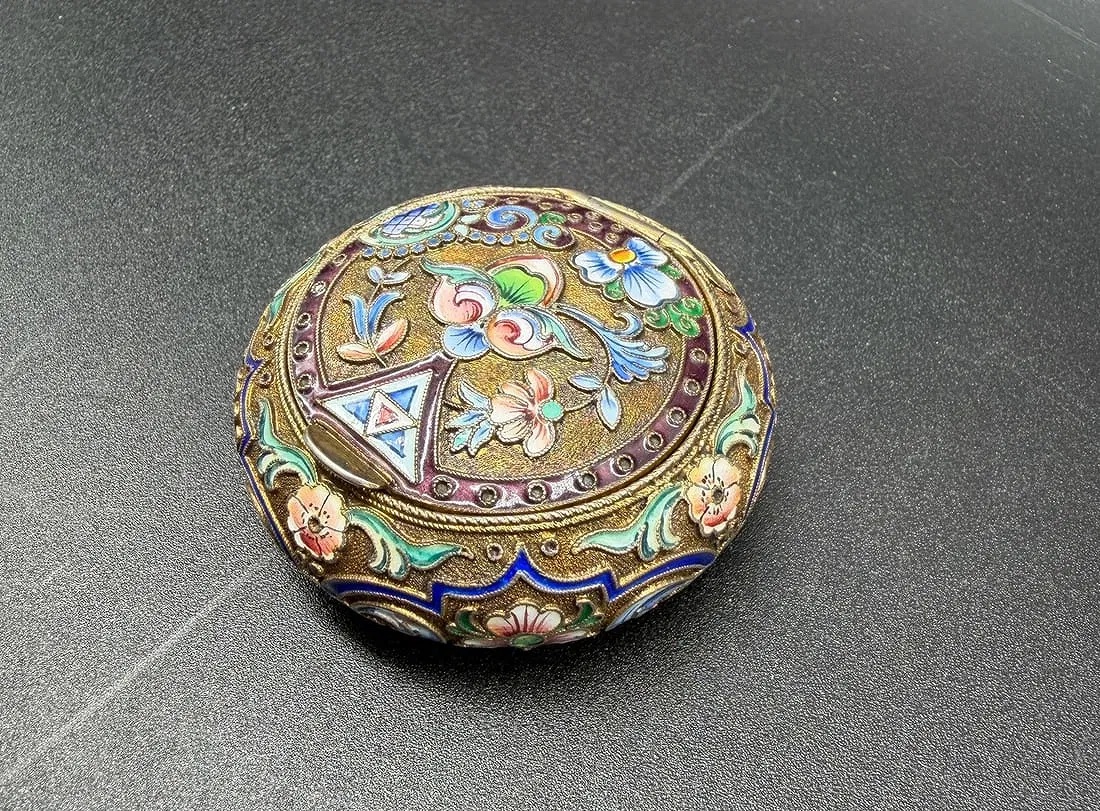 Tabatière russe ancienne en argent émaillé, 11 Artel-photo-2