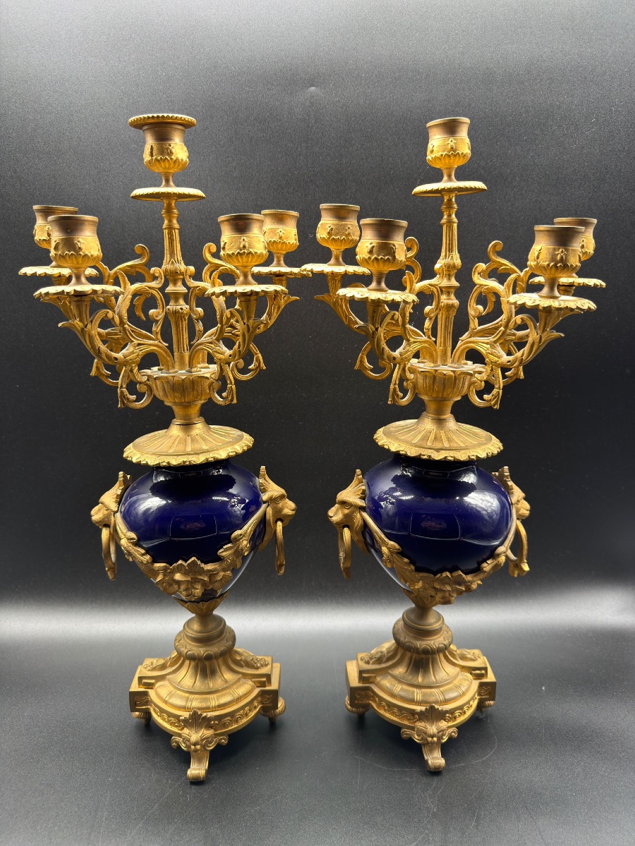 PAIRE DE CANDÉLABRES EN BRONZE DORÉ ET PORCELAINE DE SÈVRES, FRANCE, XIXe SIÈCLE-photo-4