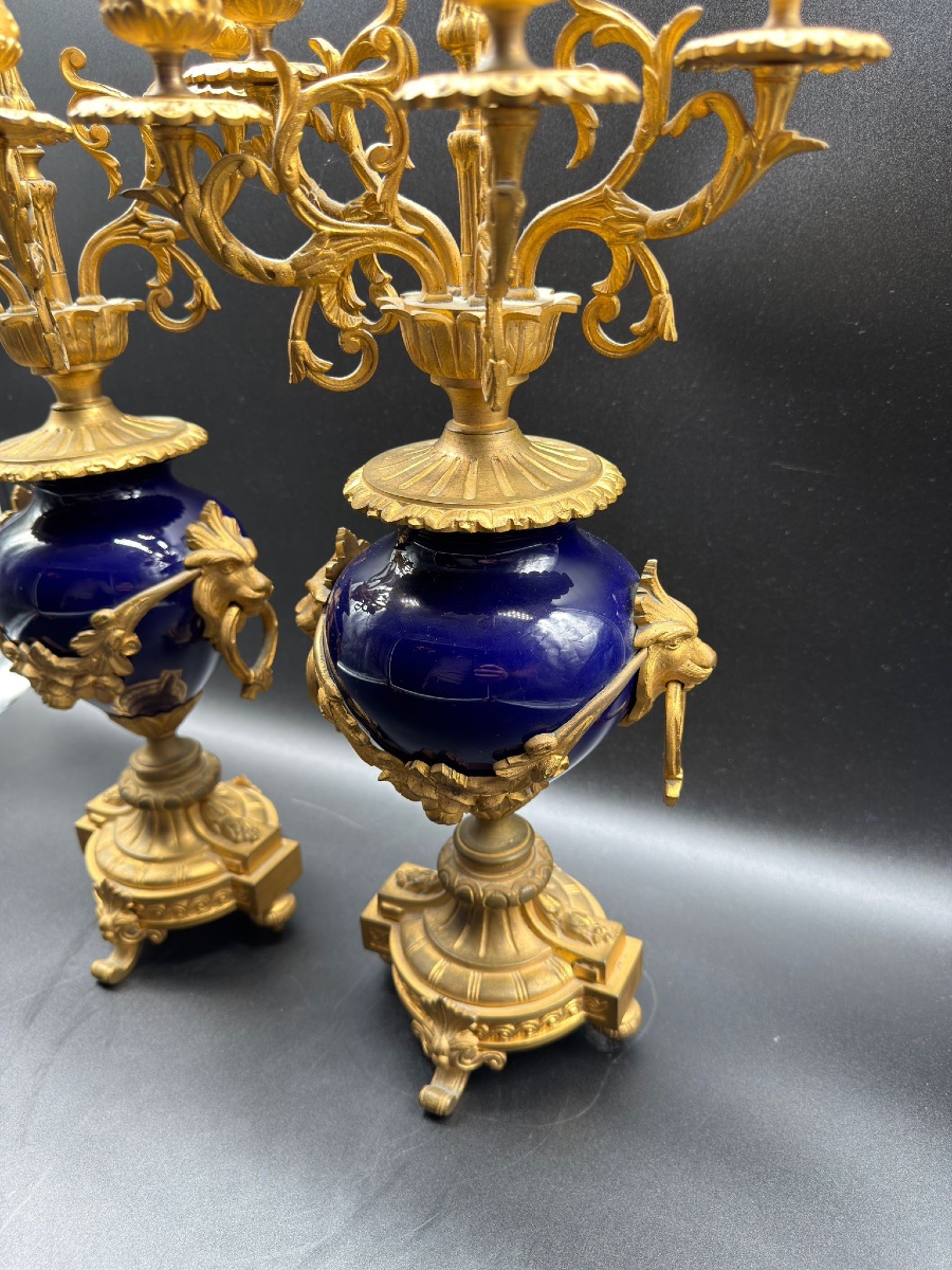 PAIRE DE CANDÉLABRES EN BRONZE DORÉ ET PORCELAINE DE SÈVRES, FRANCE, XIXe SIÈCLE-photo-4