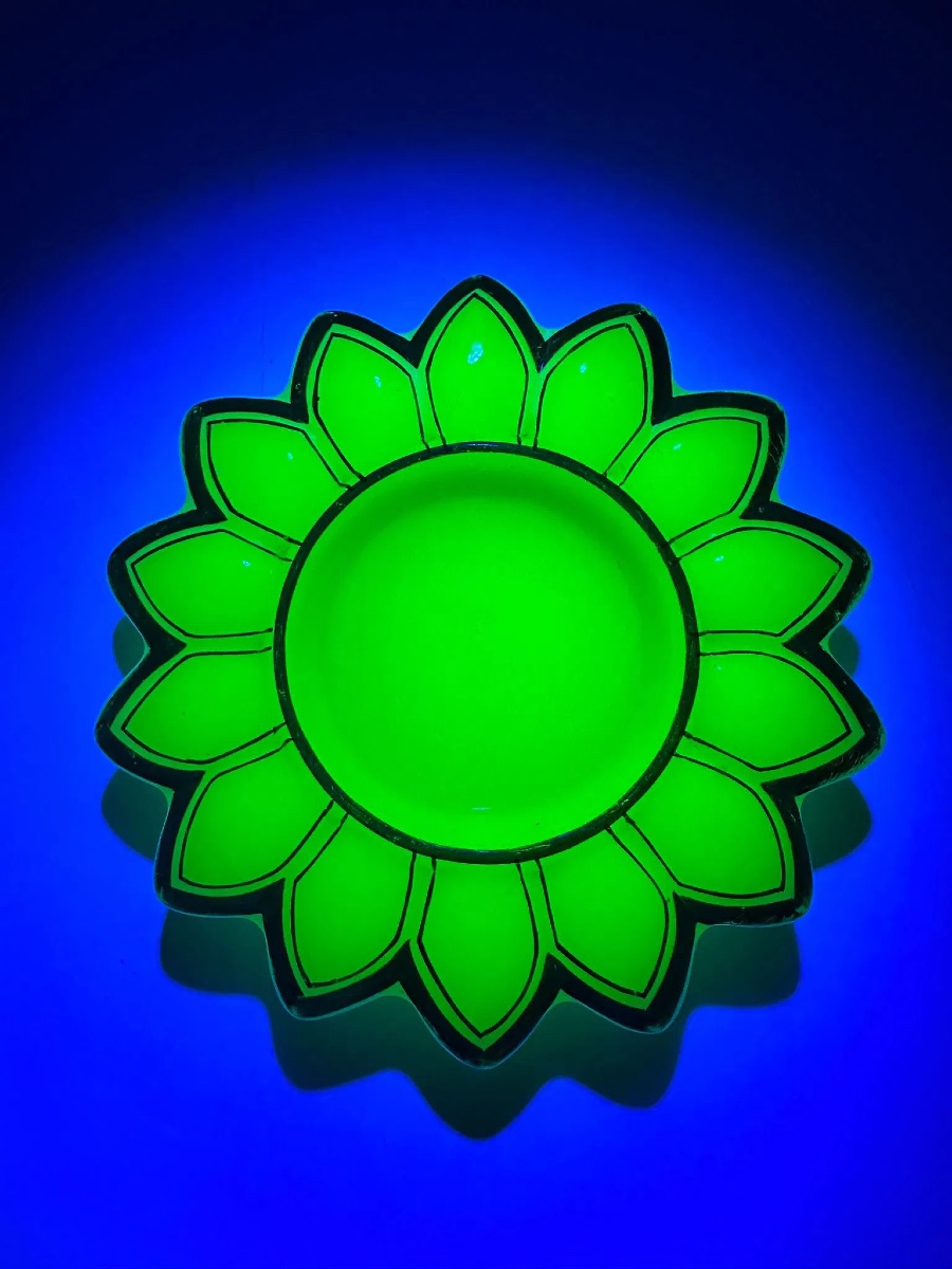 Baccarat Opaline Sugar Pot And Cover In A Shape Of Pine Apple" Pate De Riz",1845-1865 #2-photo-1