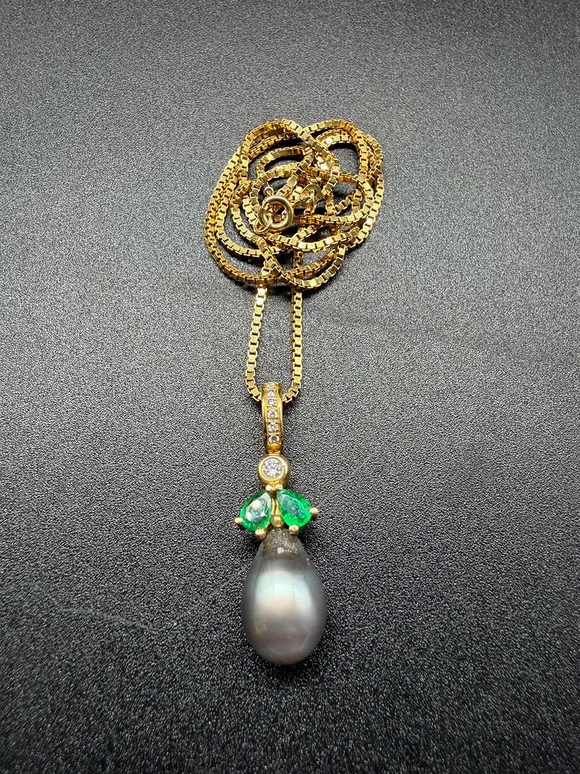 Black Pearl With Emeralds Pendant 18k Gold With Gold Chain-photo-2