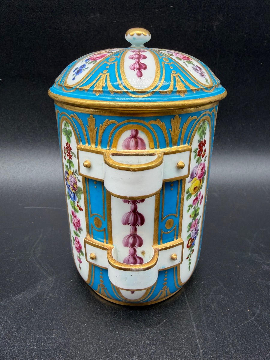 A Sèvres Bleu-célèste-ground Tobacco Jar And Cover, Circa 1768-photo-7