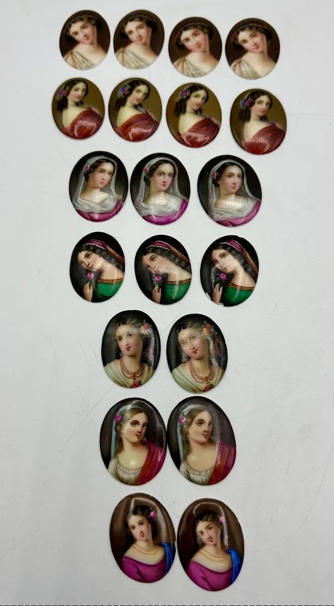 Ensemble de 20 plaques miniatures en porcelaine ancienne, XIXe 