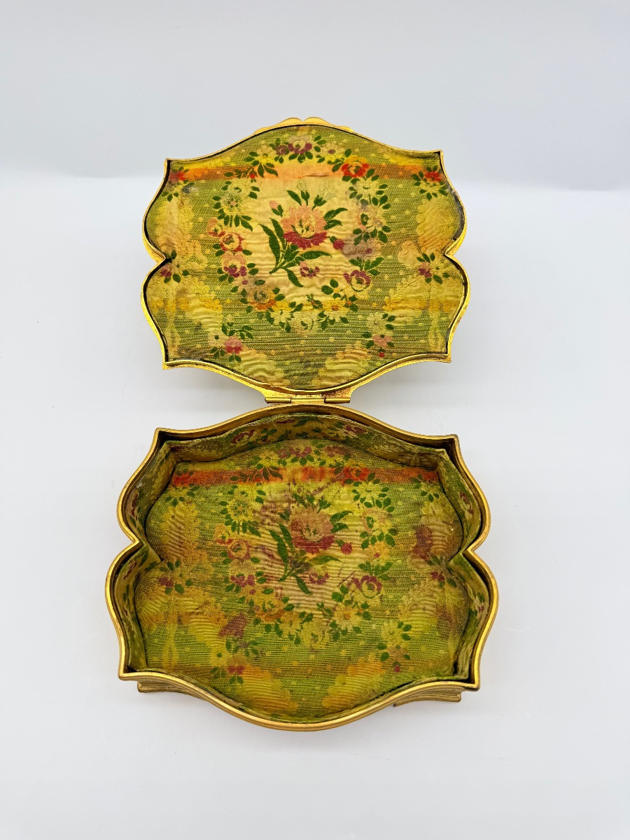 COFFRET A BIJOUX ORNE Bronze doré avec miniature portrait -photo-8