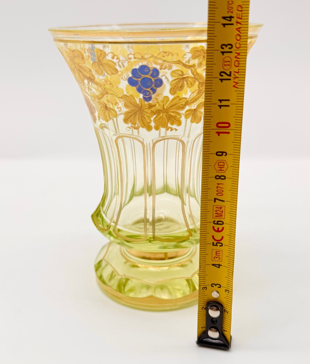 Vase en Ouraline vert émaillé Bohême ,Biedermeier,XIXeme-photo-1