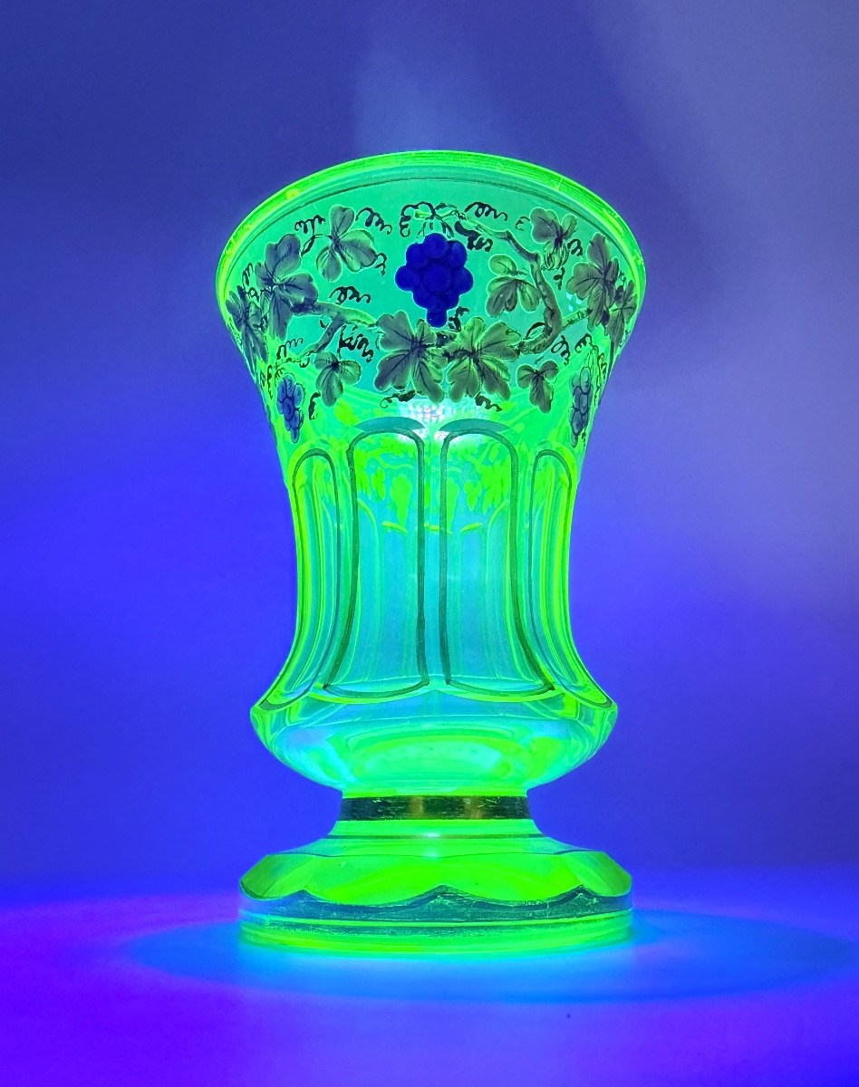 Vase en Ouraline vert émaillé Bohême ,Biedermeier,XIXeme-photo-8