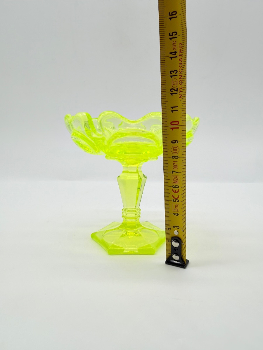 Antique Bohemian Uranium Glass Tazza -photo-2