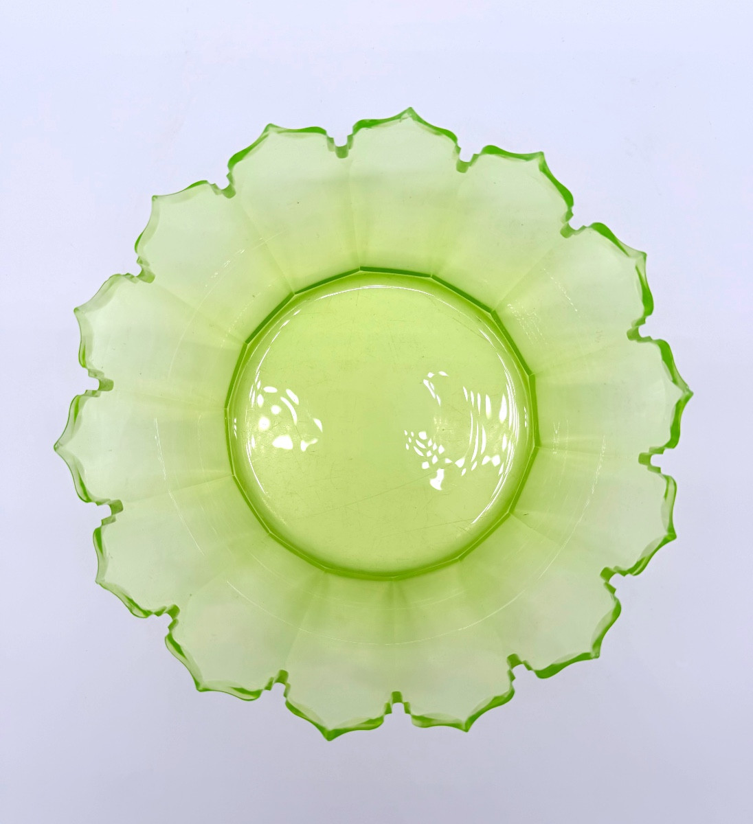 Antique Uranium Glass Fruit Bowl -photo-5