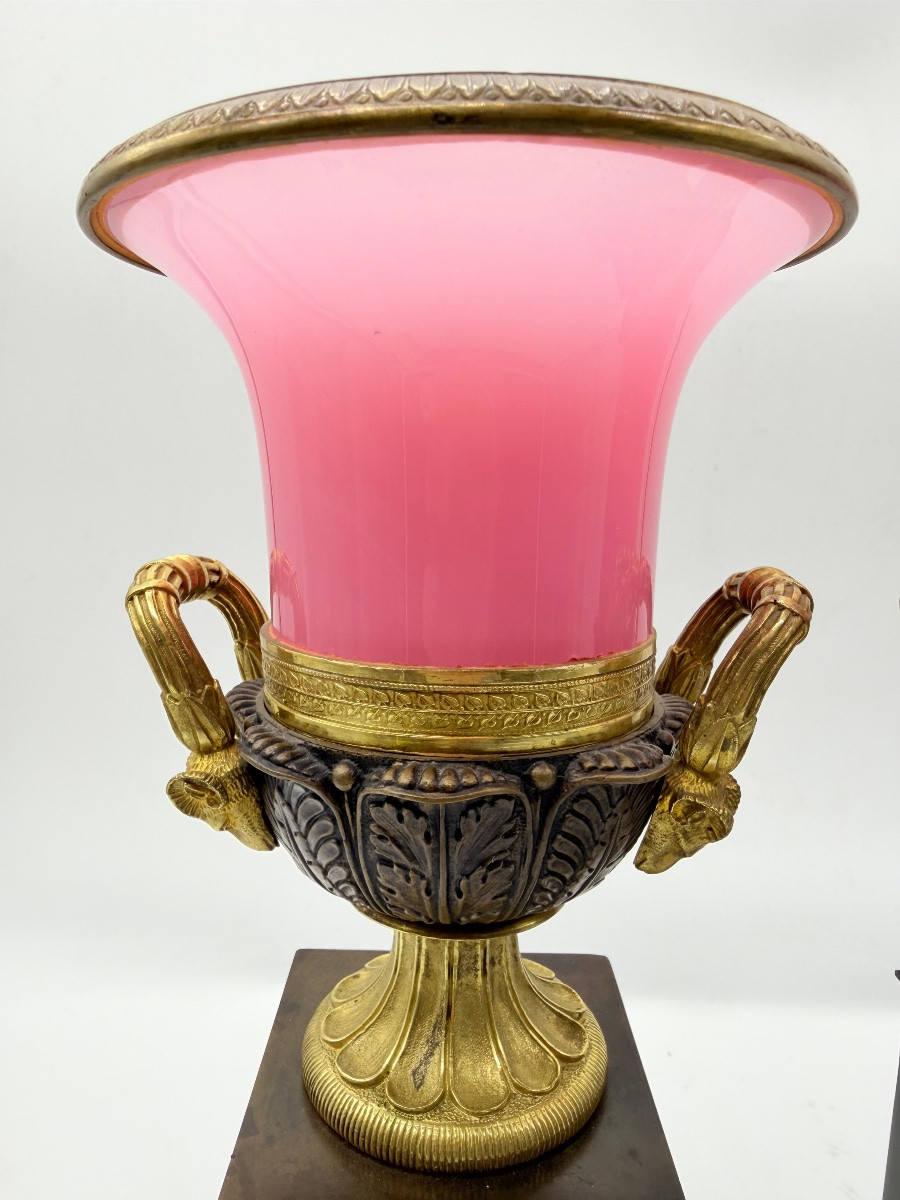 Paire de vase Médicis en opaline gorge de pigeon et bronze doré et patin-photo-8