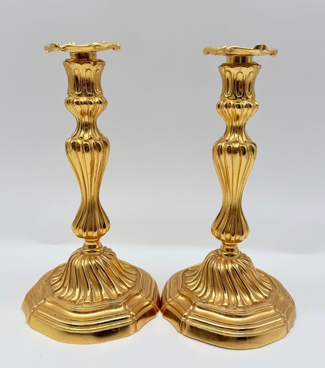 Paire De Chandeliers En Bronze Doré, époque Charles X