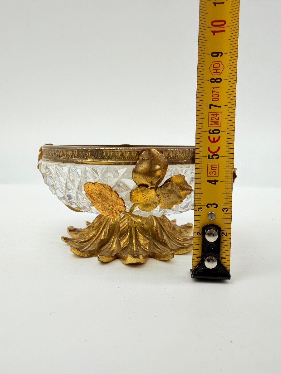 Coupe en cristal Baccarat en bronze doré ornée d'un motif floral, Art nouveau  -photo-1