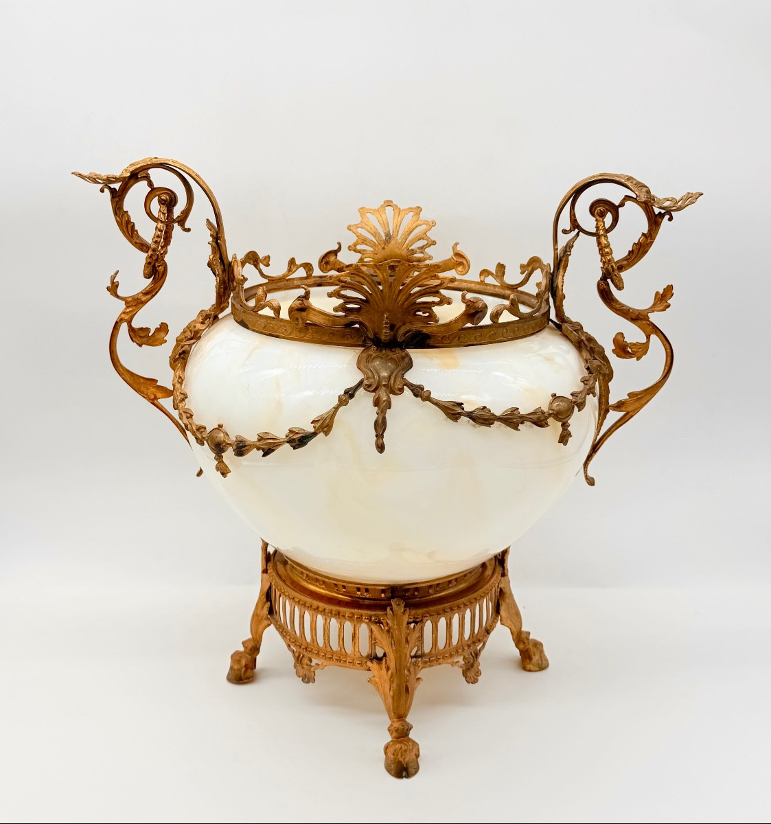 Jardinières françaises en verre Opaline et bronze doré, très grandes et inhabitue,XIXeme