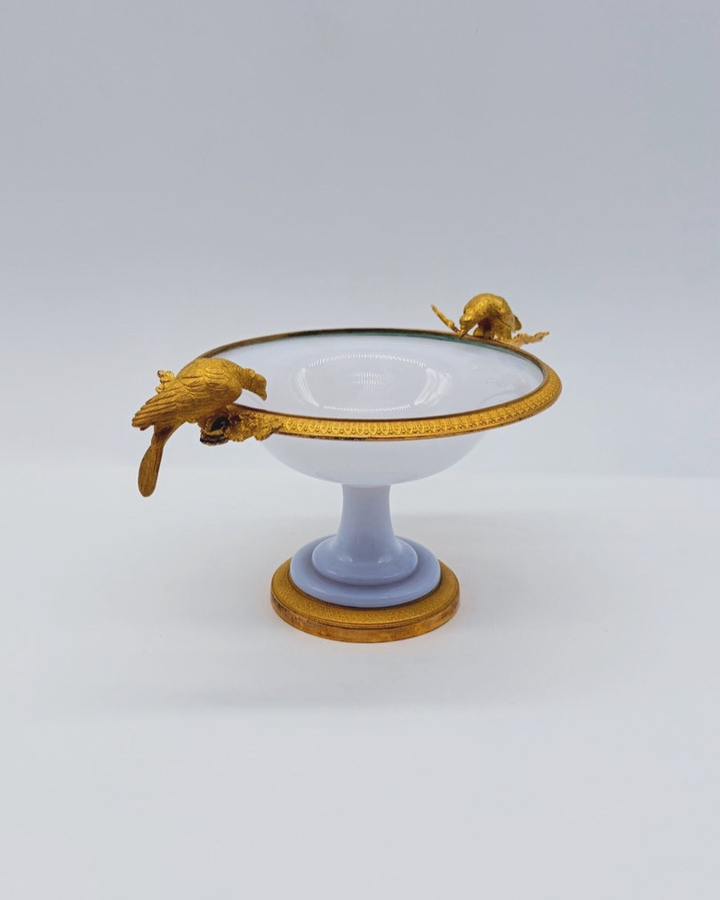Coupe en cristal opaline bulle de savon du début du XIXe siècle, ornée de colombes-photo-2
