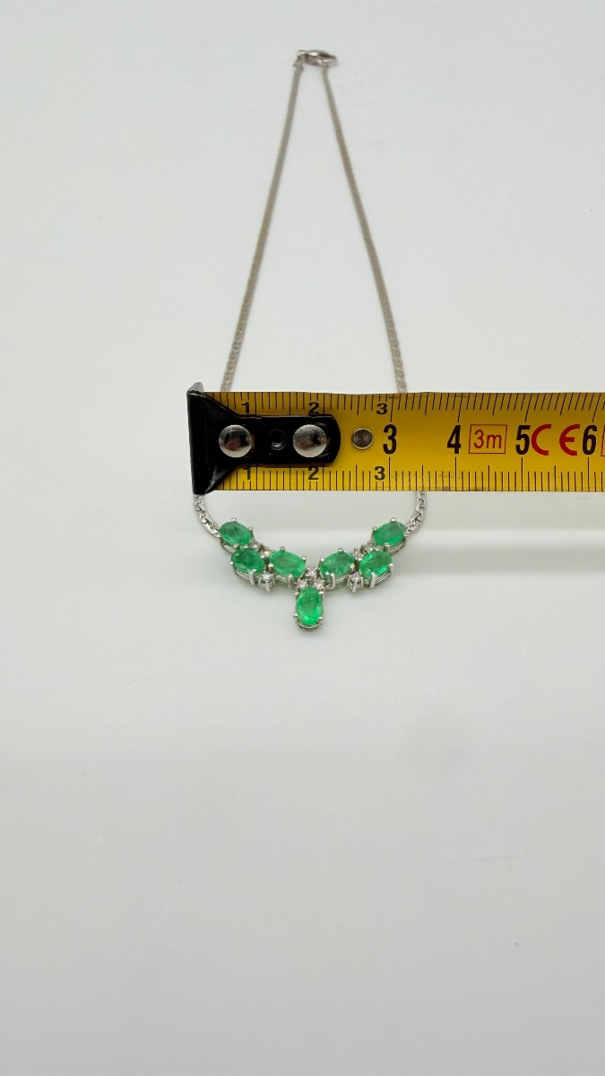 COLLIER EN OR BLANC AVEC ÉMERAUDES ET DIAMANTS,585-photo-2