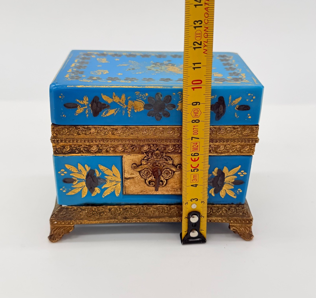 Coffret en Opaline  bleu turquoise peint à l'or,époque Charles X, J.B.Desvignes -photo-1