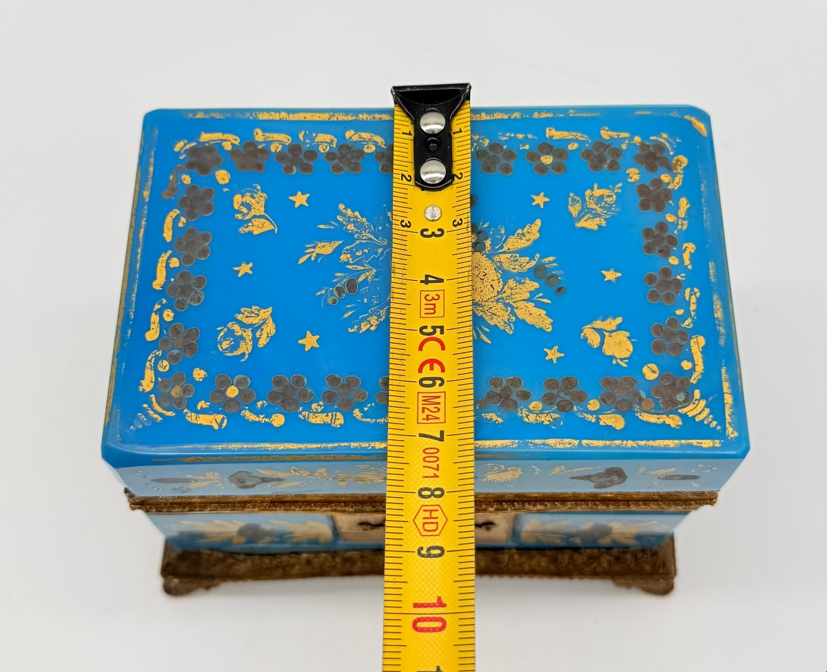 Coffret en Opaline  bleu turquoise peint à l'or,époque Charles X, J.B.Desvignes -photo-2