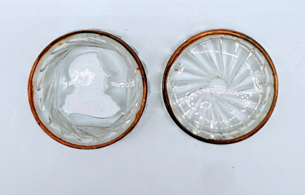 Baccarat Glass  Box Depicting De Beaumarchais, Charles X Period -photo-2