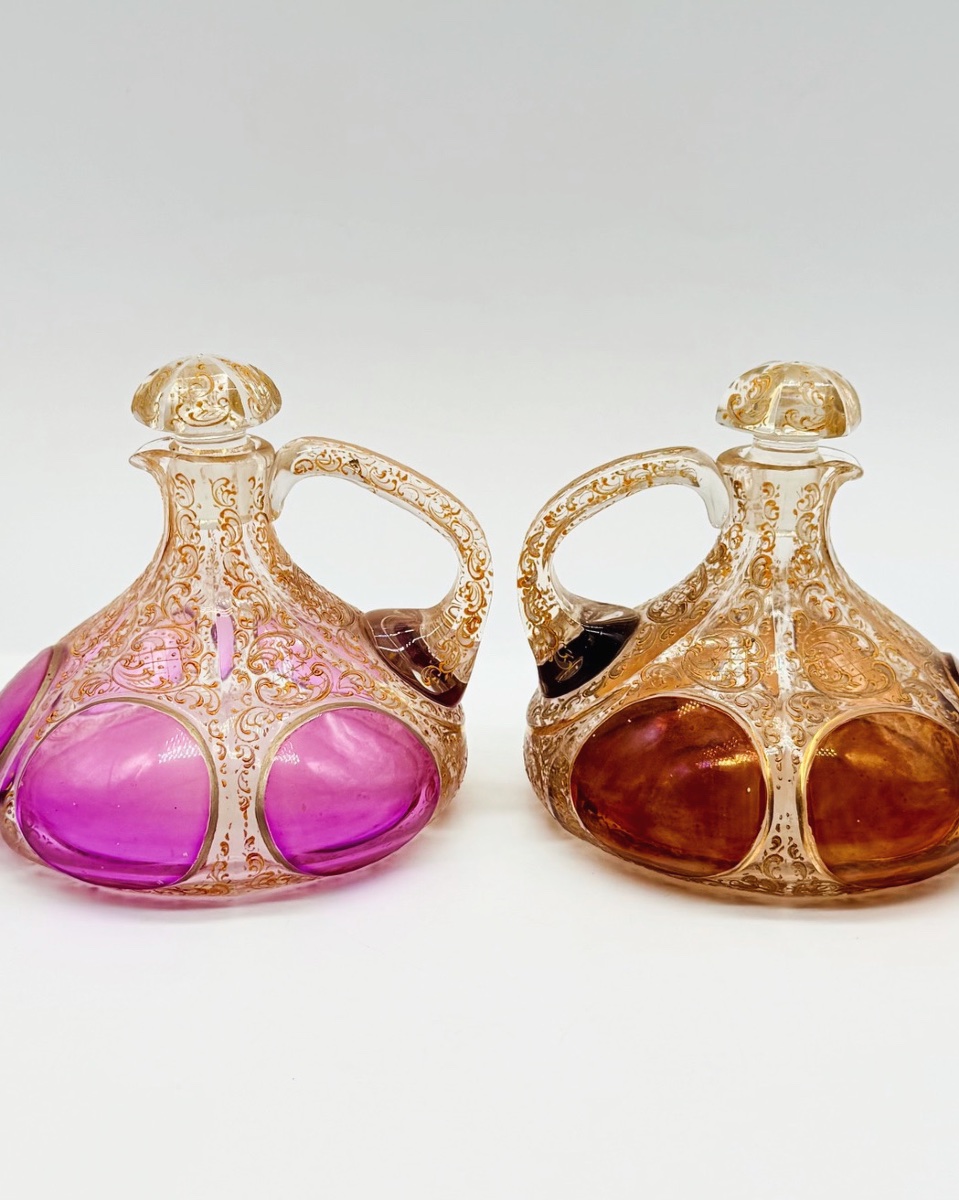 Paire de cruches en verre Moser design cabochon,XIXeme-photo-2
