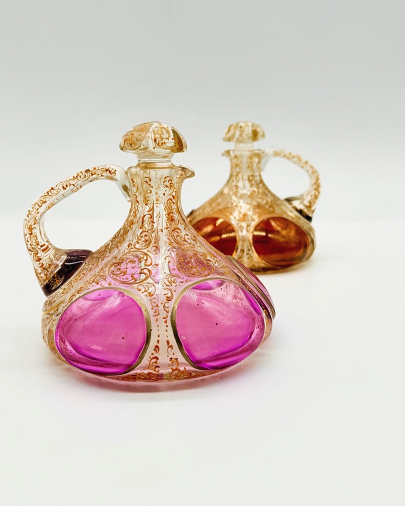 Paire de cruches en verre Moser design cabochon,XIXeme-photo-3
