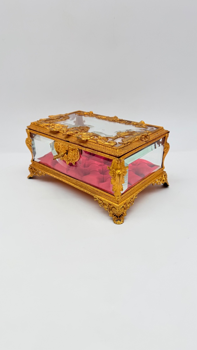 Crystal Jewelry Box With Gilded Bronze Decorations, 19th Century